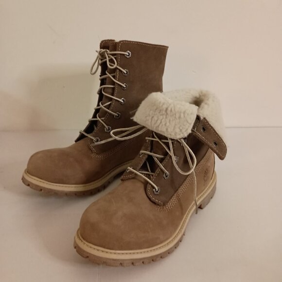 Timberland 2 Tone Tan Suede Sherpa Lined Boots Waterproof Women’s Size 8 - Picture 16 of 16
